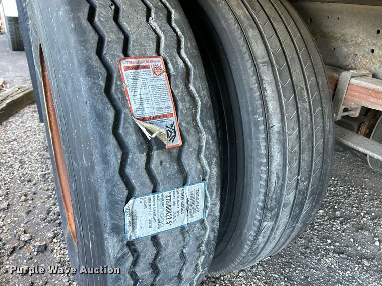 image for item NQ9831 2012 Hino 268  box truck