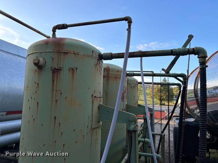 image for item NQ9833 Hydraulic oil separation system