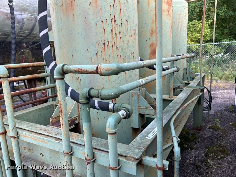 image for item NQ9833 Hydraulic oil separation system