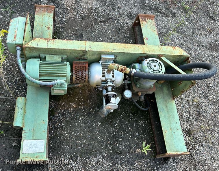 image for item NQ9833 Hydraulic oil separation system