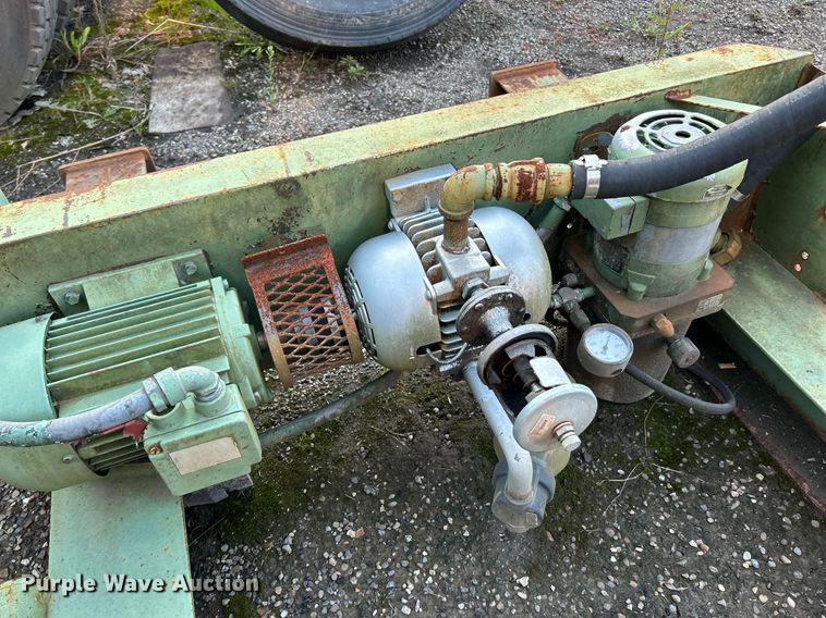 image for item NQ9833 Hydraulic oil separation system