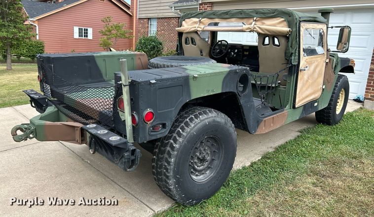 image for item NQ9851 1999 Am General M1097A2  HMMWV SUV