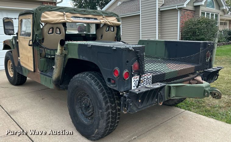 image for item NQ9851 1999 Am General M1097A2  HMMWV SUV