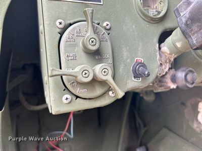 image for item NQ9851 1999 Am General M1097A2  HMMWV SUV