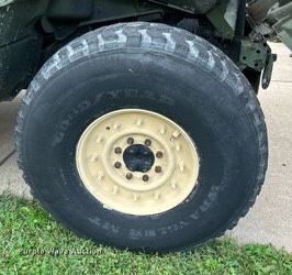 image for item NQ9851 1999 Am General M1097A2  HMMWV SUV