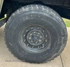 image for item NQ9851 1999 Am General M1097A2  HMMWV SUV