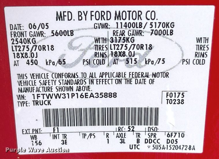 image for item NQ9861 2006 Ford F350 Super Duty XLT  Crew Cab pickup truck