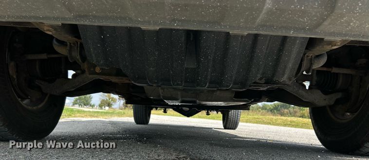 image for item NQ9862 2005 Chevrolet Silverado 2500HD  Crew Cab pickup truck