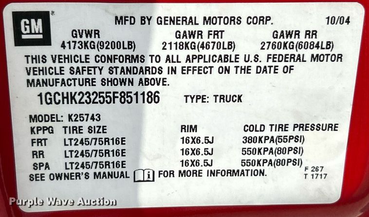 image for item NQ9862 2005 Chevrolet Silverado 2500HD  Crew Cab pickup truck