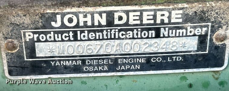 image for item NQ9869 1989 John Deere 670  tractor