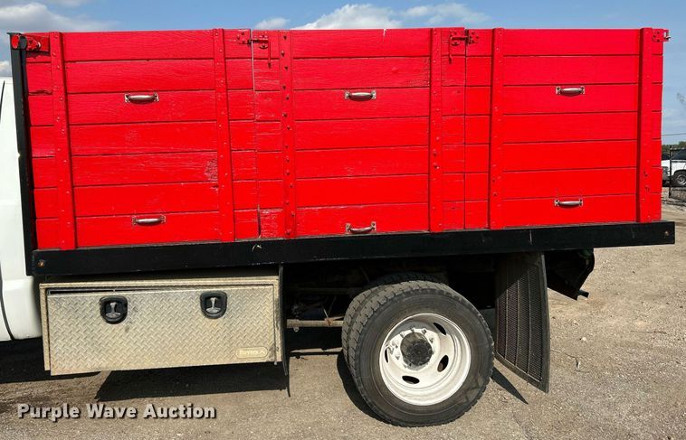 image for item NQ9871 2008 Ford F450 Super Duty XLT  flatbed truck