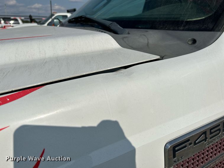 image for item NQ9871 2008 Ford F450 Super Duty XLT  flatbed truck