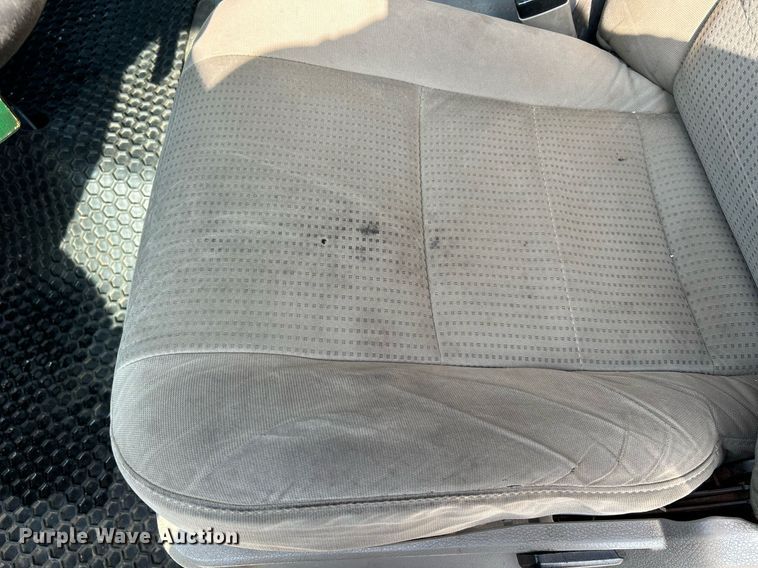 image for item NQ9871 2008 Ford F450 Super Duty XLT  flatbed truck