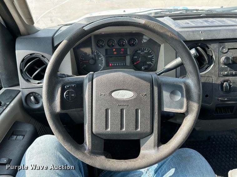 image for item NQ9871 2008 Ford F450 Super Duty XLT  flatbed truck