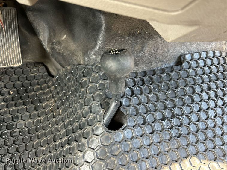 image for item NQ9871 2008 Ford F450 Super Duty XLT  flatbed truck