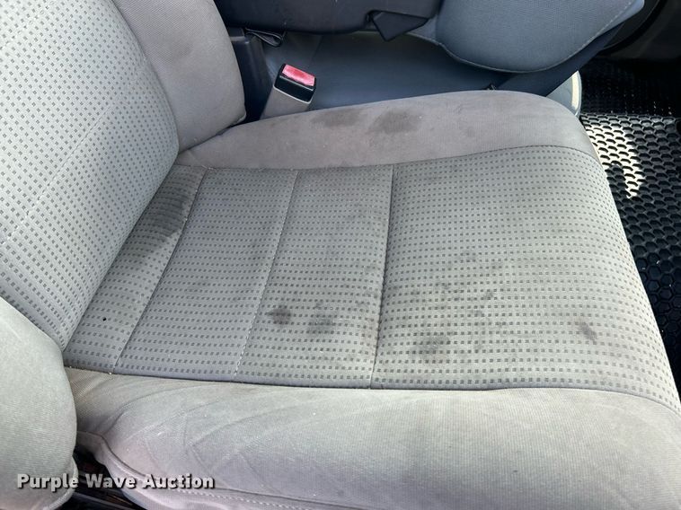 image for item NQ9871 2008 Ford F450 Super Duty XLT  flatbed truck