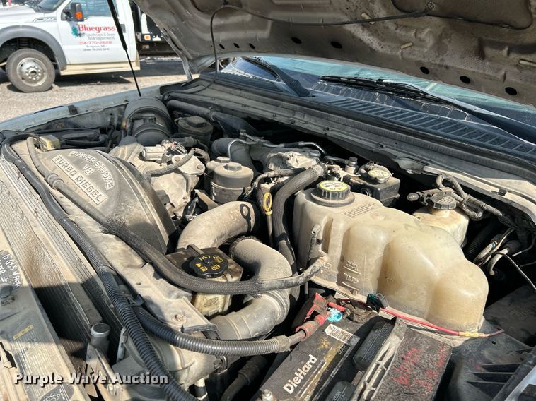 image for item NQ9871 2008 Ford F450 Super Duty XLT  flatbed truck