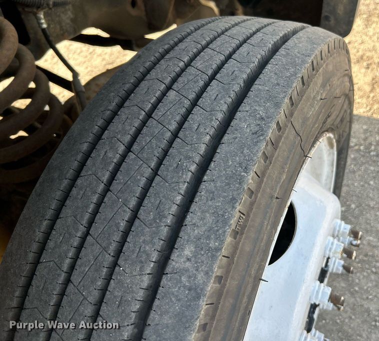 image for item NQ9871 2008 Ford F450 Super Duty XLT  flatbed truck