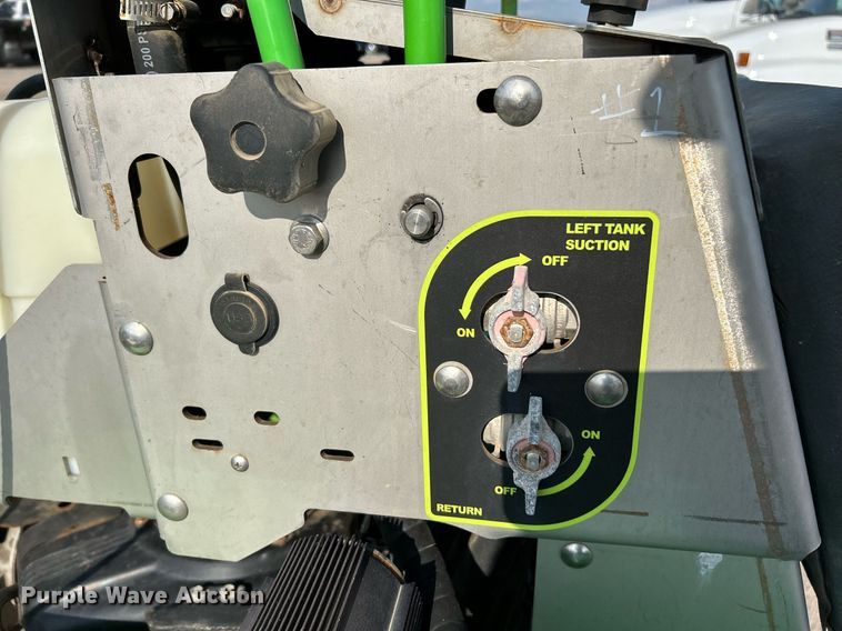 image for item NQ9872 Steel Green SG42  applicator