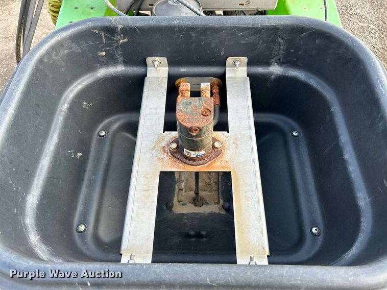 image for item NQ9872 Steel Green SG42  applicator