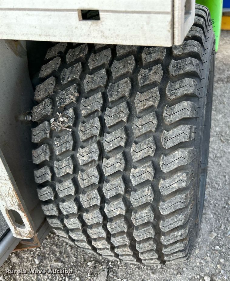 image for item NQ9872 Steel Green SG42  applicator