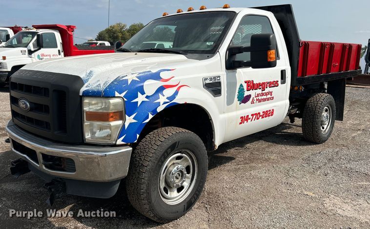 image for item NQ9875 2010 Ford F350 Super Duty XL  flatbed pickup truck