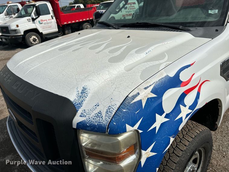 image for item NQ9875 2010 Ford F350 Super Duty XL  flatbed pickup truck