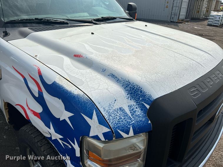 image for item NQ9875 2010 Ford F350 Super Duty XL  flatbed pickup truck