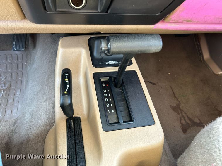 image for item NQ9878 1999 Jeep Wrangler Sport  SUV