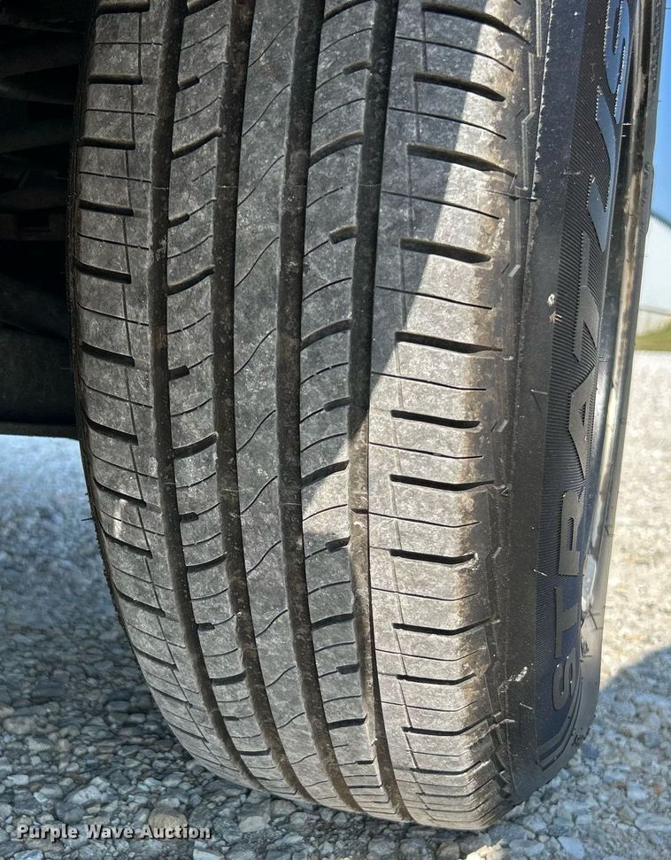 image for item NQ9878 1999 Jeep Wrangler Sport  SUV