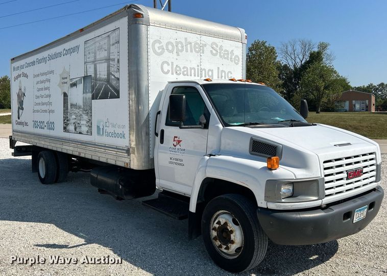 image for item NQ9879 2007 GMC C5  box truck