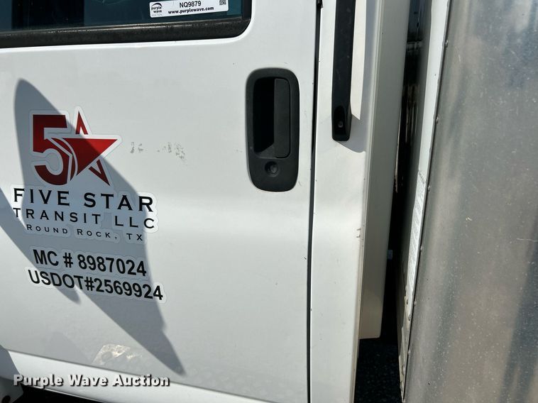 image for item NQ9879 2007 GMC C5  box truck