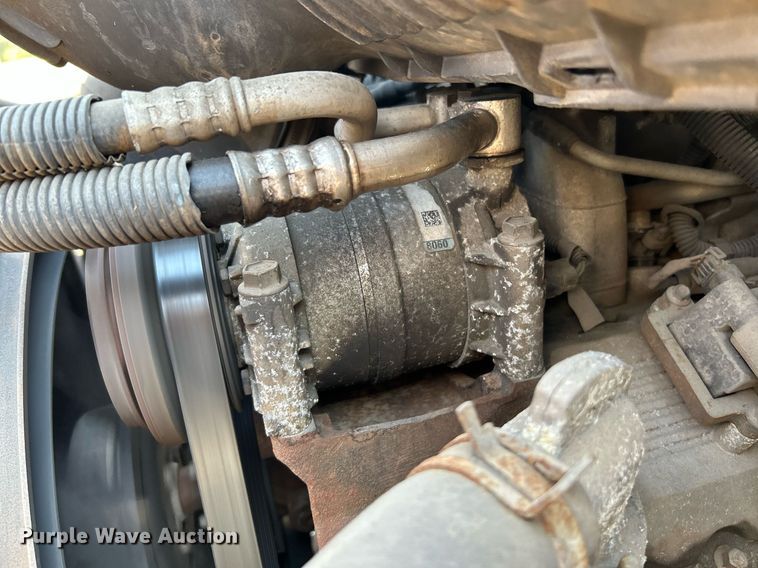 image for item NQ9879 2007 GMC C5  box truck