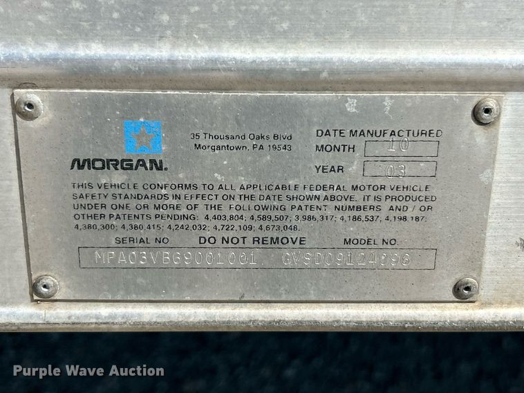 image for item NQ9879 2007 GMC C5  box truck