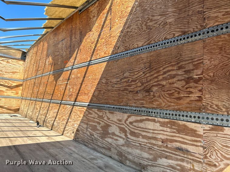 image for item NQ9879 2007 GMC C5  box truck