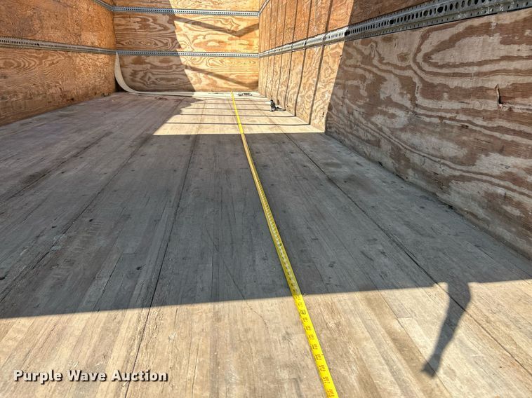 image for item NQ9879 2007 GMC C5  box truck