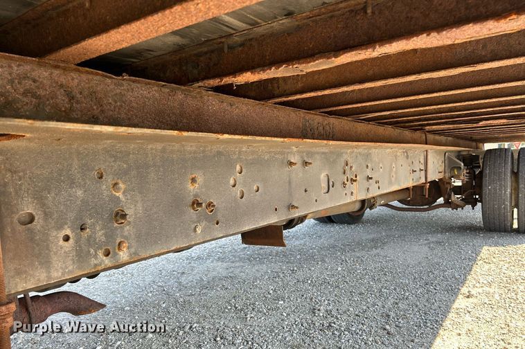 image for item NQ9879 2007 GMC C5  box truck