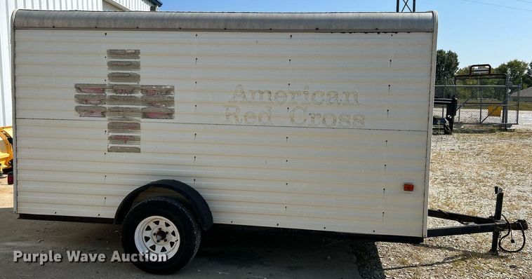 image for item NQ9880 1994 Play-Mor  enclosed cargo trailer