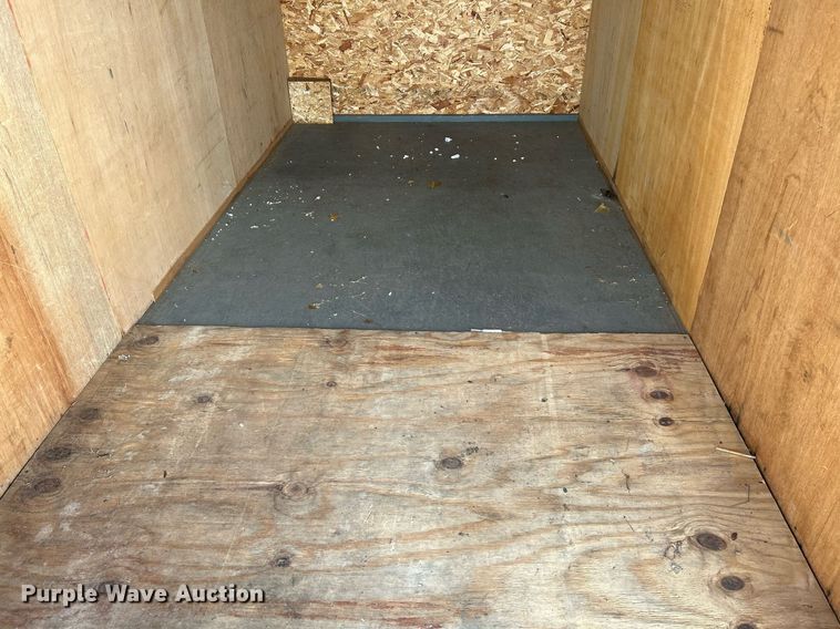 image for item NQ9880 1994 Play-Mor  enclosed cargo trailer