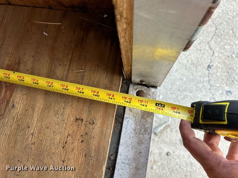 image for item NQ9880 1994 Play-Mor  enclosed cargo trailer