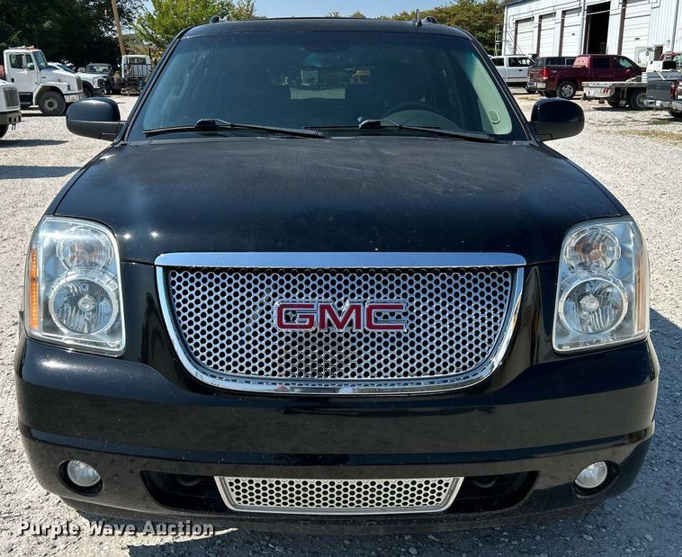 image for item NQ9881 2013 GMC Yukon Denali  SUV
