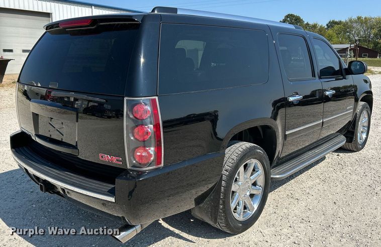 image for item NQ9881 2013 GMC Yukon Denali  SUV