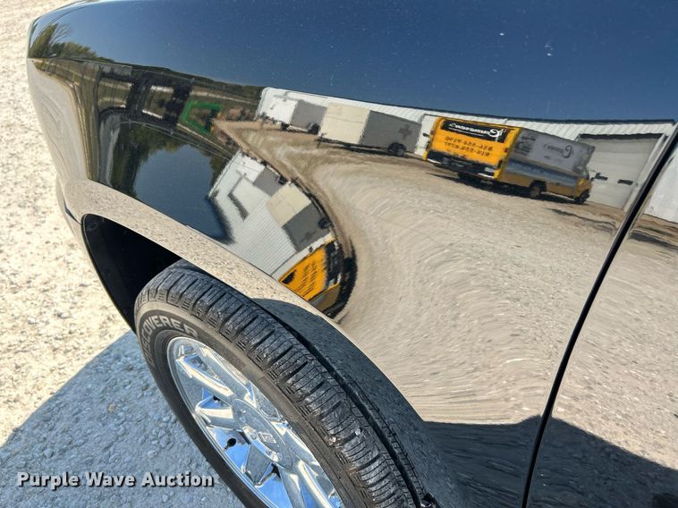 image for item NQ9881 2013 GMC Yukon Denali  SUV