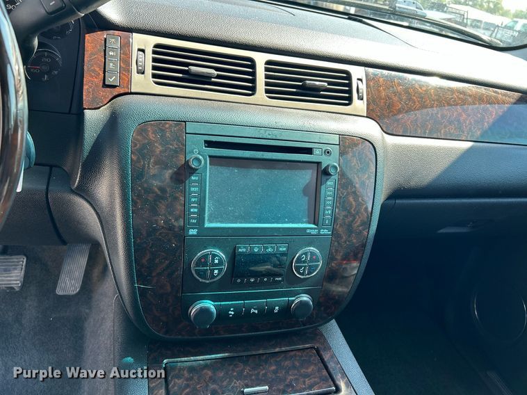 image for item NQ9881 2013 GMC Yukon Denali  SUV