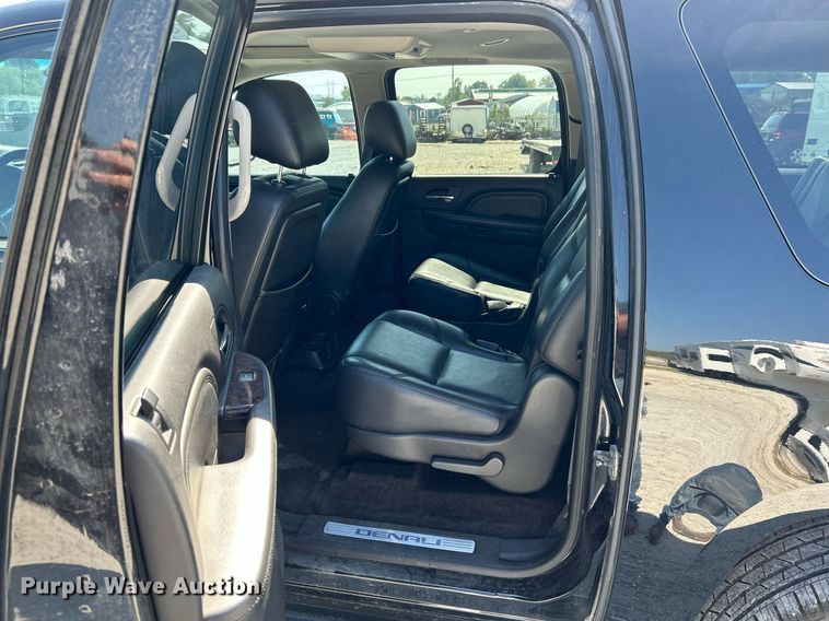 image for item NQ9881 2013 GMC Yukon Denali  SUV