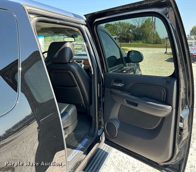 image for item NQ9881 2013 GMC Yukon Denali  SUV