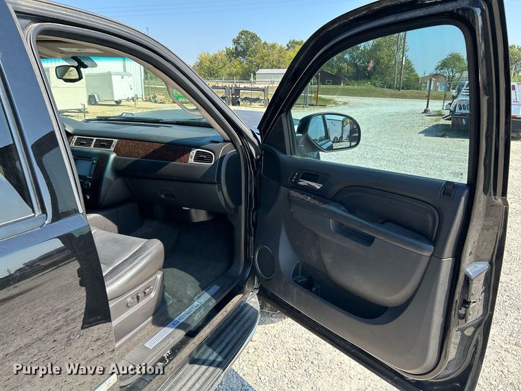 image for item NQ9881 2013 GMC Yukon Denali  SUV