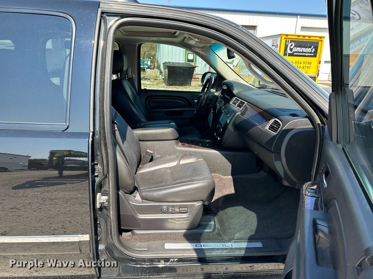 image for item NQ9881 2013 GMC Yukon Denali  SUV