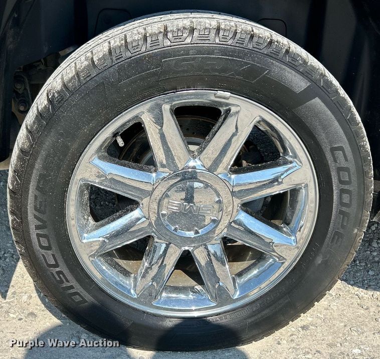 image for item NQ9881 2013 GMC Yukon Denali  SUV