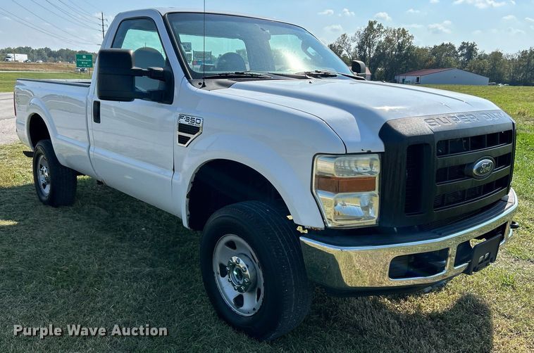 image for item NQ9882 2008 Ford F350 Super Duty XL  pickup truck